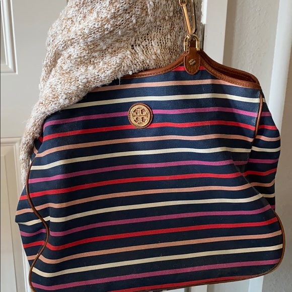 Tory Burch Handbags - Tory Burch stripped purse